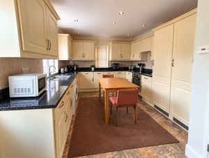 Kitchen- click for photo gallery